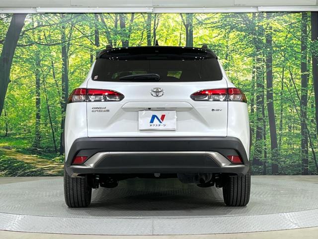 カローラクロス ハイブリッド　Ｚ　禁煙車　ガラスルーフ　純正１０型ナビ　全周囲カメラ　トヨタセーフティ　レーダークルーズ　オートマチックハイビーム　シートヒーター　ＥＴＣ　Ｂｌｕｅｔｏｏｔｈ　フルセグ　ＬＥＤヘッド／フォグ（18枚目）