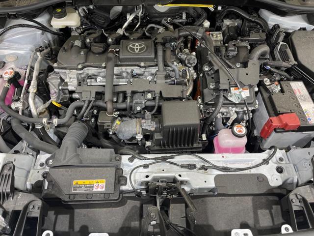 カローラクロス ハイブリッド　Ｚ　禁煙車　ガラスルーフ　純正１０型ナビ　全周囲カメラ　トヨタセーフティ　レーダークルーズ　オートマチックハイビーム　シートヒーター　ＥＴＣ　Ｂｌｕｅｔｏｏｔｈ　フルセグ　ＬＥＤヘッド／フォグ（19枚目）