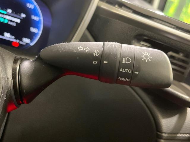 カローラクロス ハイブリッド　Ｚ　禁煙車　ガラスルーフ　純正１０型ナビ　全周囲カメラ　トヨタセーフティ　レーダークルーズ　オートマチックハイビーム　シートヒーター　ＥＴＣ　Ｂｌｕｅｔｏｏｔｈ　フルセグ　ＬＥＤヘッド／フォグ（26枚目）