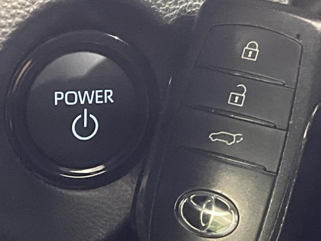 カローラクロス ハイブリッド　Ｚ　禁煙車　ガラスルーフ　純正１０型ナビ　全周囲カメラ　トヨタセーフティ　レーダークルーズ　オートマチックハイビーム　シートヒーター　ＥＴＣ　Ｂｌｕｅｔｏｏｔｈ　フルセグ　ＬＥＤヘッド／フォグ（34枚目）
