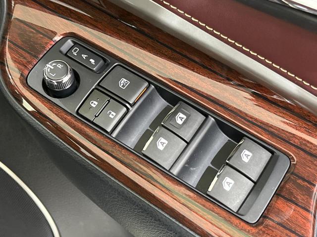 ハリアー プレミアム 禁煙車 モデリスタ 純正9型ナビ バックカメラ トヨタセーフティ クルーズコントロール 車線逸脱警報 ETC Bluetooth フルセグ パワーシート LEDヘッド/フォグ 純正18インチAW(42枚目)