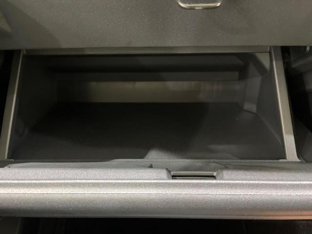 シエンタ Ｚ　禁煙車　純正１０型ディスプレイオーディオ　全周囲カメラ　両側電動スライドドア　衝突軽減装置　レーダークルーズ　ブラインドスポットモニター　レーンアシスト　クリアランスソナー　ＬＥＤヘッド（41枚目）