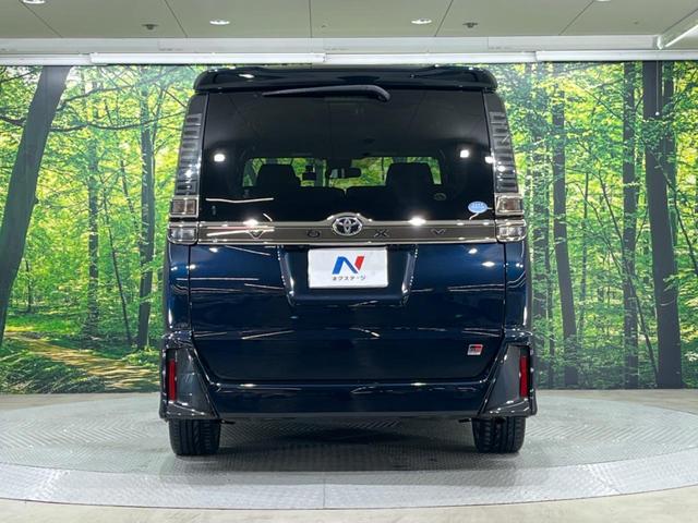 ヴォクシー ＺＳ　ＧＲスポーツ　禁煙車　純正９型ナビ　バックカメラ　両側電動スライドドア　衝突軽減装置　クルコン　レーンアシスト　ＬＥＤヘッド　オートマチックハイビーム　Ｂｌｕｅｔｏｏｔｈ再生　フルセグ　スマートキー（15枚目）