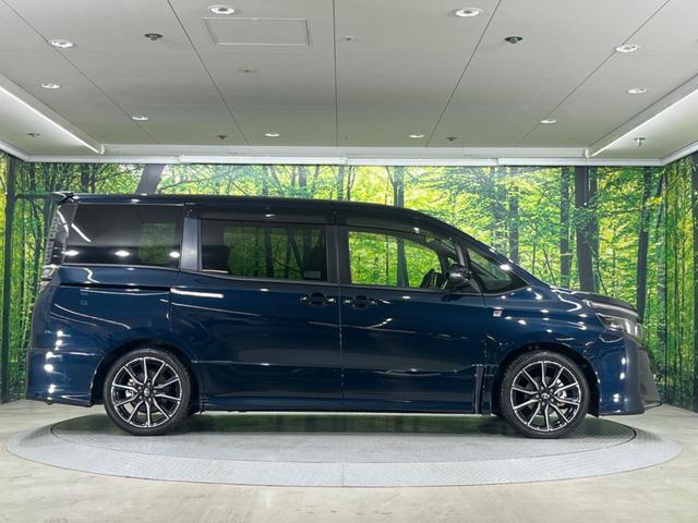 ヴォクシー ＺＳ　ＧＲスポーツ　禁煙車　純正９型ナビ　バックカメラ　両側電動スライドドア　衝突軽減装置　クルコン　レーンアシスト　ＬＥＤヘッド　オートマチックハイビーム　Ｂｌｕｅｔｏｏｔｈ再生　フルセグ　スマートキー（26枚目）