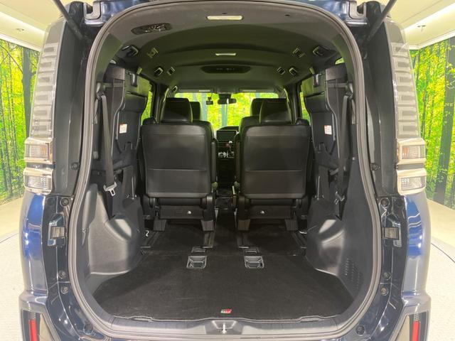 ヴォクシー ＺＳ　ＧＲスポーツ　禁煙車　純正９型ナビ　バックカメラ　両側電動スライドドア　衝突軽減装置　クルコン　レーンアシスト　ＬＥＤヘッド　オートマチックハイビーム　Ｂｌｕｅｔｏｏｔｈ再生　フルセグ　スマートキー（38枚目）