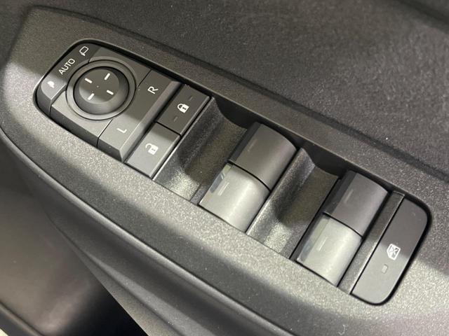 ヤリスクロス Ｘ　バックカメラ　衝突被害軽減システム　レーダークルーズ　禁煙車　ドラレコ　コーナーセンサー　スマートキー　ＥＴＣ　純正１６インチアルミ　オートハイビーム　車線逸脱警報　オートライト　Ｂｌｕｅｔｏｏｔｈ（35枚目）