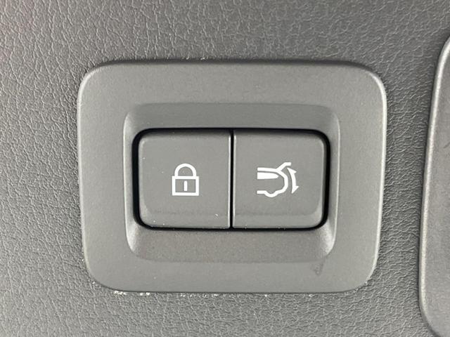 ＣＸ－３０ ＸＤ　ブラックセレクション　禁煙車　１０型ナビ　全周囲カメラ　フルセグＴＶ　Ｂｌｕｅｔｏｏｔｈ接続　パワーシート　シートヒーター　衝突被害軽減ブレーキ　レーダークルーズ　オートマチックハイビーム　ＬＥＤヘッド　クリアランスソナー（5枚目）