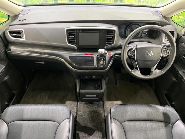 オデッセイ アブソルート　両側電動ドア　バックカメラ　衝突被害軽減システム　禁煙車　ハーフレザーシート　コーナーセンサー　スマートキー　ＬＥＤヘッド　ビルトインＥＴＣ　クルコン　オートライト　オートエアコン（2枚目）