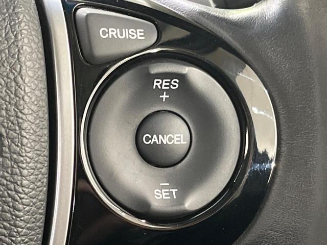 オデッセイ アブソルート　両側電動ドア　バックカメラ　衝突被害軽減システム　禁煙車　ハーフレザーシート　コーナーセンサー　スマートキー　ＬＥＤヘッド　ビルトインＥＴＣ　クルコン　オートライト　オートエアコン（7枚目）