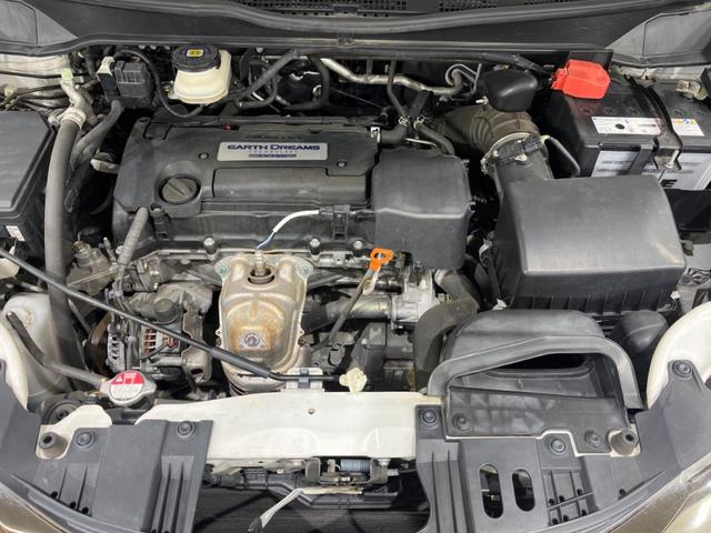 オデッセイ アブソルート　両側電動ドア　バックカメラ　衝突被害軽減システム　禁煙車　ハーフレザーシート　コーナーセンサー　スマートキー　ＬＥＤヘッド　ビルトインＥＴＣ　クルコン　オートライト　オートエアコン（20枚目）