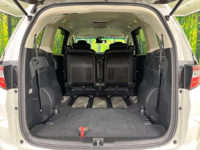 オデッセイ アブソルート　両側電動ドア　バックカメラ　衝突被害軽減システム　禁煙車　ハーフレザーシート　コーナーセンサー　スマートキー　ＬＥＤヘッド　ビルトインＥＴＣ　クルコン　オートライト　オートエアコン（42枚目）