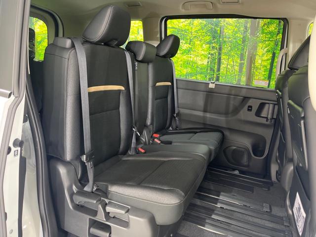 セレナ ｅ－パワー　ハイウェイスターＶ　登録済未使用車　純正１２型ナビ　全周囲カメラ　両側電動スライド　エマージェンシーブレーキ　プロパイロット　ブラインドスポットモニター　デジタルインナーミラー　ＥＴＣ　Ｂｌｕｅｔｏｏｔｈ　フルセグ（10枚目）