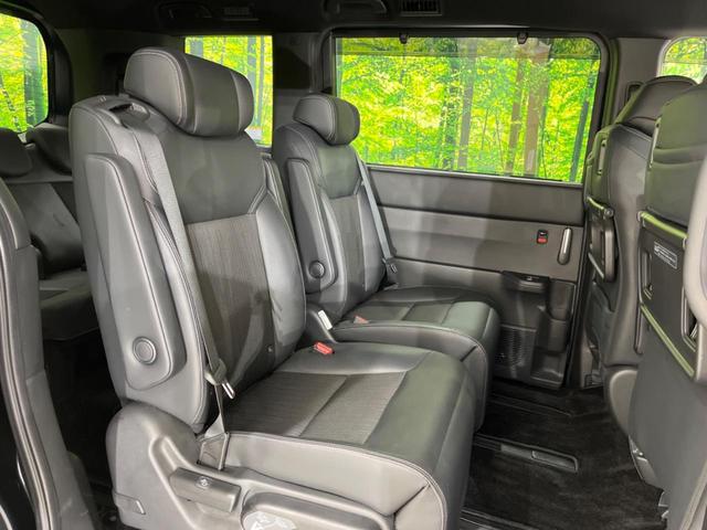 ステップワゴン ｅ：ＨＥＶスパーダ　禁煙車　純正１１型ナビ　全周囲カメラ　両側電動スライド　ホンダセンシング　レーダークルーズ　オートマチックハイビーム　ブラインドスポットモニター　ＥＴＣ　Ｂｌｕｅｔｏｏｔｈ　フルセグシートヒーター（10枚目）