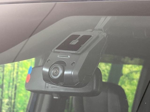 ステップワゴン ｅ：ＨＥＶスパーダ　禁煙車　純正１１型ナビ　全周囲カメラ　両側電動スライド　ホンダセンシング　レーダークルーズ　オートマチックハイビーム　ブラインドスポットモニター　ＥＴＣ　Ｂｌｕｅｔｏｏｔｈ　フルセグシートヒーター（39枚目）