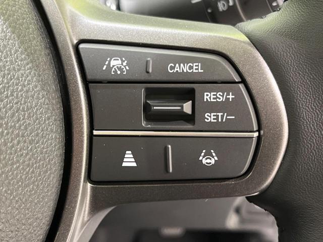 フリード e:HEVクロスター 登録済未使用車 アダプティブクルーズコントロール 衝突軽減装置 レーンキープ ブラインドスポットモニター クリアランスソナー 両側電動スライドドア 前席シートヒーター アイドリングストップ(3枚目)