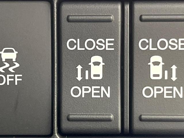 フリード e:HEVクロスター 登録済未使用車 アダプティブクルーズコントロール 衝突軽減装置 レーンキープ ブラインドスポットモニター クリアランスソナー 両側電動スライドドア 前席シートヒーター アイドリングストップ(4枚目)