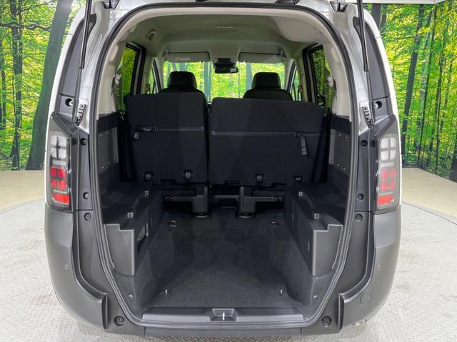 フリード e:HEVクロスター 登録済未使用車 アダプティブクルーズコントロール 衝突軽減装置 レーンキープ ブラインドスポットモニター クリアランスソナー 両側電動スライドドア 前席シートヒーター アイドリングストップ(8枚目)