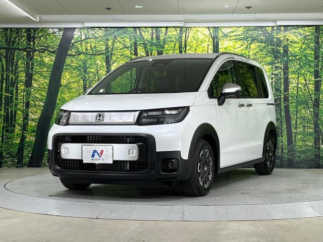 フリード e:HEVクロスター 登録済未使用車 アダプティブクルーズコントロール 衝突軽減装置 レーンキープ ブラインドスポットモニター クリアランスソナー 両側電動スライドドア 前席シートヒーター アイドリングストップ(24枚目)