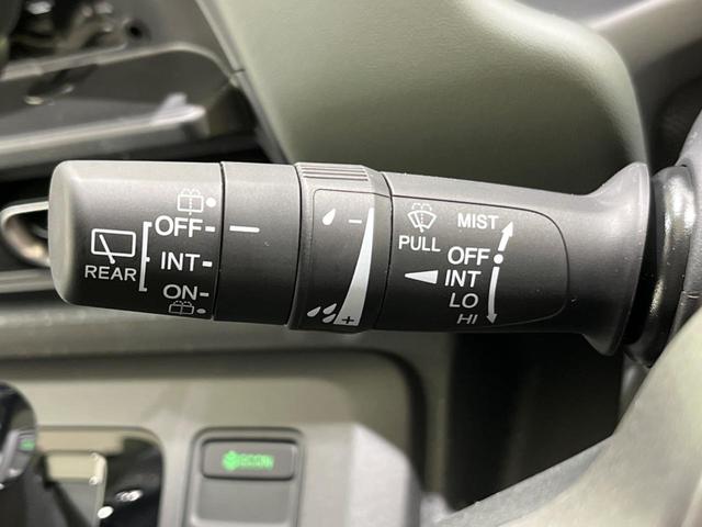 フリード e:HEVクロスター 登録済未使用車 アダプティブクルーズコントロール 衝突軽減装置 レーンキープ ブラインドスポットモニター クリアランスソナー 両側電動スライドドア 前席シートヒーター アイドリングストップ(41枚目)