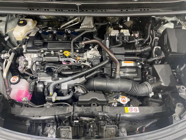 シエンタ ハイブリッドZ 禁煙車 両側電動スライドドア 純正10型ナビ 全周囲カメラ レーダークルーズコントロール 衝突軽減装置 レーンキープ コーナーセンサー ブラインドスポットモニター AC100V電源 オートハイビーム(19枚目)