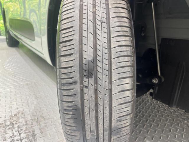 シエンタ ハイブリッドZ 禁煙車 両側電動スライドドア 純正10型ナビ 全周囲カメラ レーダークルーズコントロール 衝突軽減装置 レーンキープ コーナーセンサー ブラインドスポットモニター AC100V電源 オートハイビーム(28枚目)