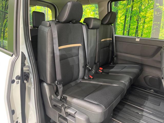 セレナ e-パワー ハイウェイスターV 登録済未使用車 両側電動ドア 全周囲カメラ 衝突被害軽減システム ドラレコ コーナーセンサー スマートキー LEDヘッド ビルトインETC 純正16インチアルミ オートハイビーム 車線逸脱警報(9枚目)