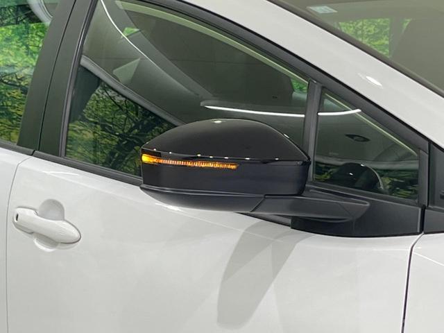 プリウス Ｘ　バックカメラ　１００Ｖ電源　衝突被害軽減システム　レーダークルーズ　禁煙車　ドラレコ　コーナーセンサー　スマートキー　ＬＥＤヘッド　ビルトインＥＴＣ　純正１７インチアルミ　オートハイビーム（25枚目）