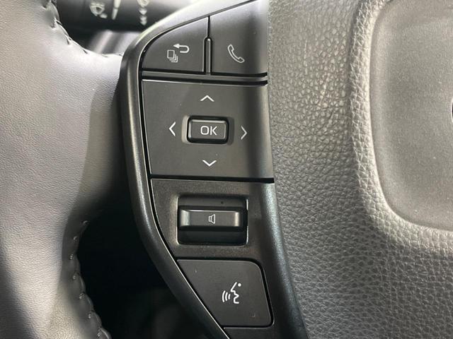 プリウス Ｘ　バックカメラ　１００Ｖ電源　衝突被害軽減システム　レーダークルーズ　禁煙車　ドラレコ　コーナーセンサー　スマートキー　ＬＥＤヘッド　ビルトインＥＴＣ　純正１７インチアルミ　オートハイビーム（37枚目）