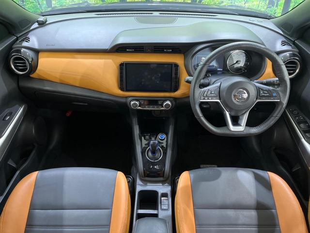 キックス X ツートーンインテリアエディション 純正SDナビ 全周囲カメラ 衝突被害軽減システム レーダークルーズ 禁煙車 ドラレコ コーナーセンサー スマートキー LEDヘッド ビルトインETC 純正17インチアルミ オートハイビーム(2枚目)