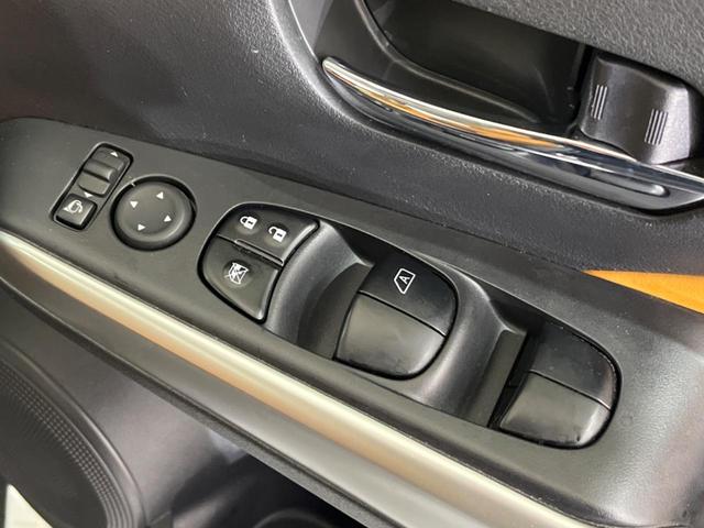 キックス X ツートーンインテリアエディション 純正SDナビ 全周囲カメラ 衝突被害軽減システム レーダークルーズ 禁煙車 ドラレコ コーナーセンサー スマートキー LEDヘッド ビルトインETC 純正17インチアルミ オートハイビーム(45枚目)