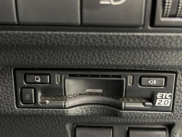 カローラクロス ハイブリッド　Ｚ　１０．５インチナビ　全周囲カメラ　レーダークルーズ　禁煙車　電動リアゲート　ハーフレザーシート　パワーシート　コーナーセンサー　スマートキー　ＬＥＤヘッド　ＥＴＣ２．０　純正１８インチアルミ（6枚目）