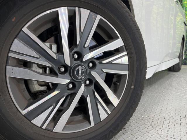 セレナ ハイウェイスターＶ　両側電動ドア　全周囲カメラ　衝突被害軽減システム　禁煙車　コーナーセンサー　スマートキー　ＬＥＤヘッド　ＥＴＣ２．０　オートハイビーム　車線逸脱警報　オートライト　デュアルエアコン（14枚目）