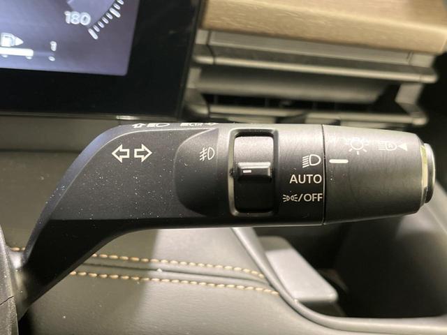 セレナ ハイウェイスターＶ　両側電動ドア　全周囲カメラ　衝突被害軽減システム　禁煙車　コーナーセンサー　スマートキー　ＬＥＤヘッド　ＥＴＣ２．０　オートハイビーム　車線逸脱警報　オートライト　デュアルエアコン（61枚目）