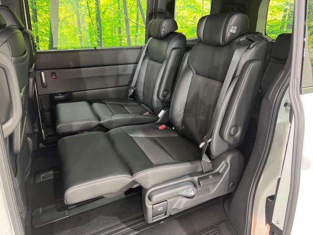 ステップワゴン スパーダ　純正１１型ナビ　バックカメラ　衝突被害軽減システム　禁煙車　電動リアゲート　ハーフレザーシート　コーナーセンサー　スマートキー　ＬＥＤヘッド　純正１６インチアルミ　車線逸脱警報　オートライト（42枚目）