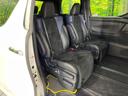 後部座席も気になるようなキズ・汚れやへたり等、大きなダメージはなく、良好な状態です。