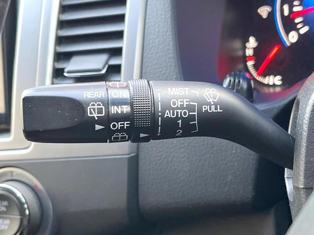 ＭＰＶ ２３Ｓ　両側電動ドア　バックカメラ　ＨＩＤヘッド　ＥＴＣ　オートライト　デュアルエアコン　純正１７インチアルミ　リアエアコン　Ｂｌｕｅｔｏｏｔｈ　ＣＤ　ＤＶＤ再生　フルセグ（42枚目）