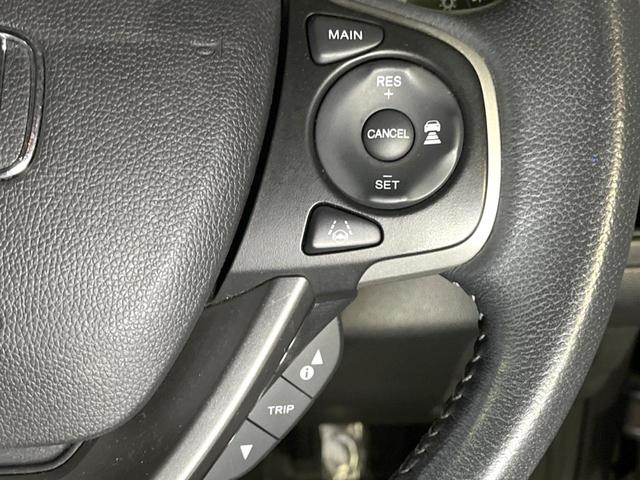 フリード Ｇ・ホンダセンシング　両側電動ドア　純正ＳＤナビ　バックカメラ　衝突被害軽減システム　ハーフレザーシート　スマートキー　ＬＥＤヘッド　ＥＴＣ　アダプティブクルーズ　純正１５インチアルミ　オートライト　オートエアコン（6枚目）