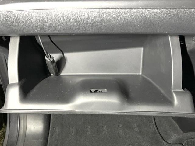 フリード Ｇ・ホンダセンシング　両側電動ドア　純正ＳＤナビ　バックカメラ　衝突被害軽減システム　ハーフレザーシート　スマートキー　ＬＥＤヘッド　ＥＴＣ　アダプティブクルーズ　純正１５インチアルミ　オートライト　オートエアコン（56枚目）