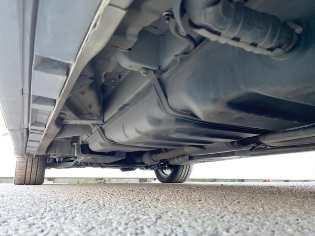 エスティマ アエラス　プレミアムエディション　両側電動ドア　純正ＨＤＤナビ　後席モニター　バックカメラ　ハーフレザーシート　パワーシート　ドラレコ　コーナーセンサー　スマートキー　ＨＩＤヘッド　ビルトインＥＴＣ　純正１８インチアルミ（21枚目）