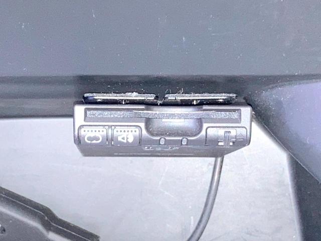 N-BOXカスタム G SSパッケージ 両側電動ドア 純正SDナビ バックカメラ 衝突被害軽減システム スマートキー HIDヘッド ETC 純正14インチアルミ オートライト オートエアコン Bluetooth CD DVD再生 フルセグ(6枚目)