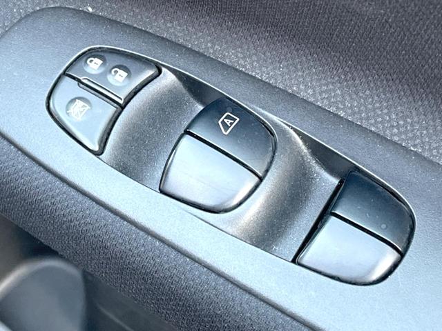 セレナ ハイウェイスター　Ｖセレクション＋セーフティ　ＳＨＶ　両側電動ドア　後席モニター　バックカメラ　スマートキー　ＨＩＤヘッド　ビルトインＥＴＣ　クルコン　純正１６インチアルミ　車線逸脱警報　オートライト　オートエアコン　リアエアコン　Ｂｌｕｅｔｏｏｔｈ（44枚目）