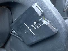 【ＥＴＣ】高速道路の料金所をストレスなく通過！話題のスポットやサービスエリアに多い「スマートIntercooler」利用時は必須のアイテムです。当店でセットアップを実施、ご納車当日からすぐにご利用いただけます！ 5