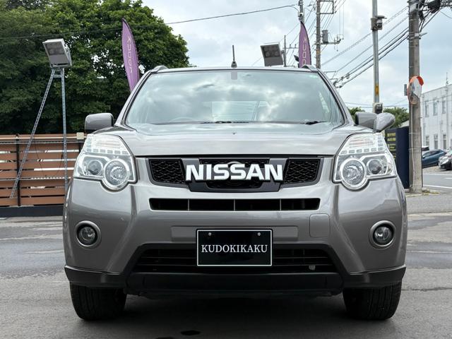 エクストレイル ２０Ｘｔｔ　禁煙車／ＮＩＳＳＮエンブレム／記録簿１０枚／純正アルミブラックペイント／全席シートヒーター／ドラレコ／クルコン／ＥＴＣ／内外装ともに状態キレイです。（55枚目）