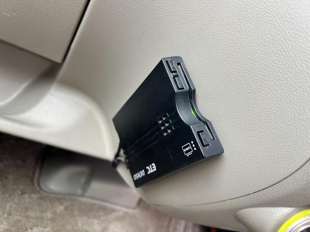アトレーワゴン カスタムターボＲＳ　両側スライドドア／ＥＴＣ／バックカメラ／電動格納ミラー／ナビ／フルセグ／Ｂｌｕｅｔｏｏｔｈオーディオ／ＤＶＤ／ＣＤ／リアワイパー／運転席エアバック／助手席エアバック／ＡＢＳ／エアコン／パワーウインドウ（13枚目）
