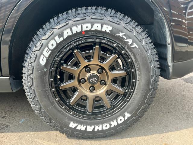 アウトランダー ２４Ｇナビパッケージ　新品アルミＤ１０Ｘ／新品タイヤジオランダーＸＡＴ／ＥＴＣ／バックカメラ／サイドカメラ／電動リアゲート／パドルシフト／ナビ／フルセグＴＶ／Ｂｌｕｅｔｏｏｔｈオーディオ／ＤＶＤ／ＣＤ／アイドリングストップ（10枚目）
