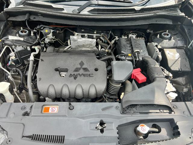 アウトランダー ２４Ｇナビパッケージ　新品アルミＤ１０Ｘ／新品タイヤジオランダーＸＡＴ／ＥＴＣ／バックカメラ／サイドカメラ／電動リアゲート／パドルシフト／ナビ／フルセグＴＶ／Ｂｌｕｅｔｏｏｔｈオーディオ／ＤＶＤ／ＣＤ／アイドリングストップ（77枚目）