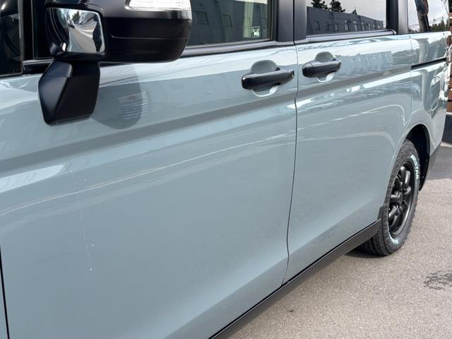 ステップワゴン G Eセレクション 修復無/保証1年/新品バッテリー付/全塗装カスタム/アンヴィルグレー/新品マッドスタータイヤ&新品ZACK JP-209アルミ/両側パワスラ/BTオーディオ/フルセグ/ヘッドライト&テールスモーク塗装(6枚目)