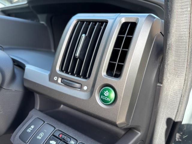 ステップワゴン G Eセレクション 修復無/保証1年/新品バッテリー付/全塗装カスタム/アンヴィルグレー/新品マッドスタータイヤ&新品ZACK JP-209アルミ/両側パワスラ/BTオーディオ/フルセグ/ヘッドライト&テールスモーク塗装(60枚目)