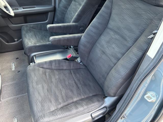 ステップワゴン G Eセレクション 修復無/保証1年/新品バッテリー付/全塗装カスタム/アンヴィルグレー/新品マッドスタータイヤ&新品ZACK JP-209アルミ/両側パワスラ/BTオーディオ/フルセグ/ヘッドライト&テールスモーク塗装(62枚目)