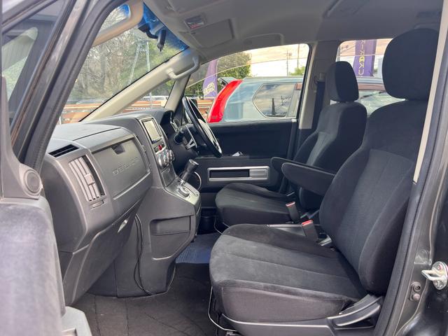 デリカＤ：５ Ｇ　パワーパッケージ　新品ヨコハマジオランダーＸ－ＡＴ／新品バトルシップアルミ／新品バンパーガード／新品サイドステップ／カスタム／両Ｐ／後席モニター／Ｂｌｕｅｔｏｏｔｈオーディオ／認定車／新品バッテリー／保証１年付／（9枚目）